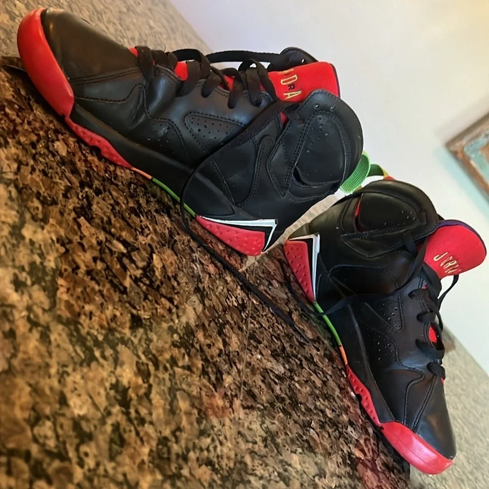 Jordan retro 7 Marvin the Martian 5Y